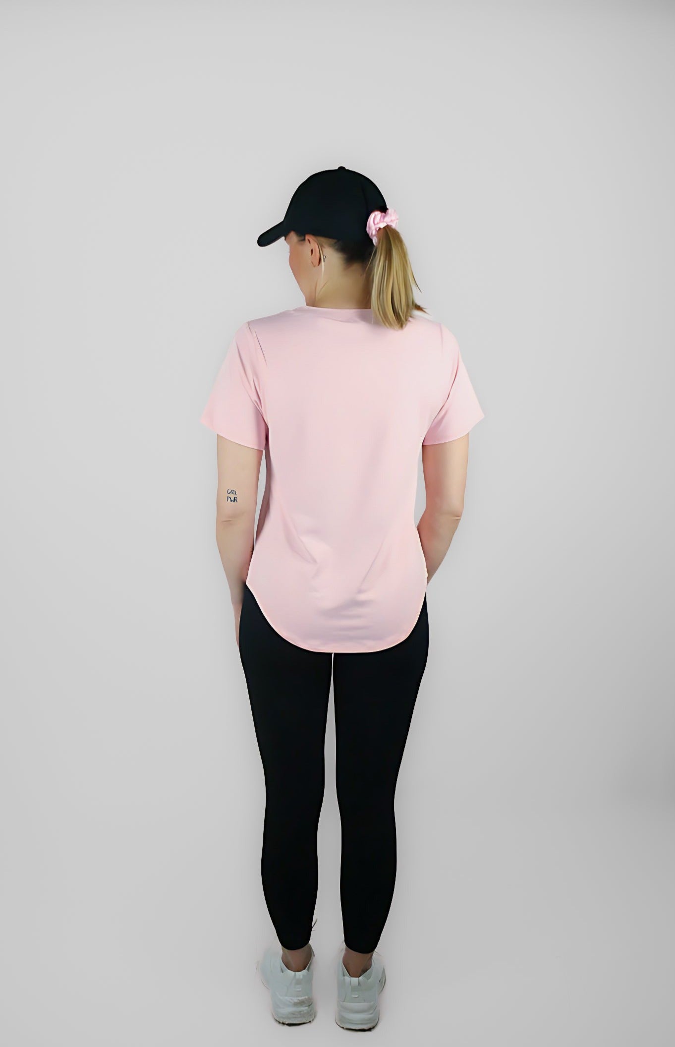 ROUNDED T-SHIRT